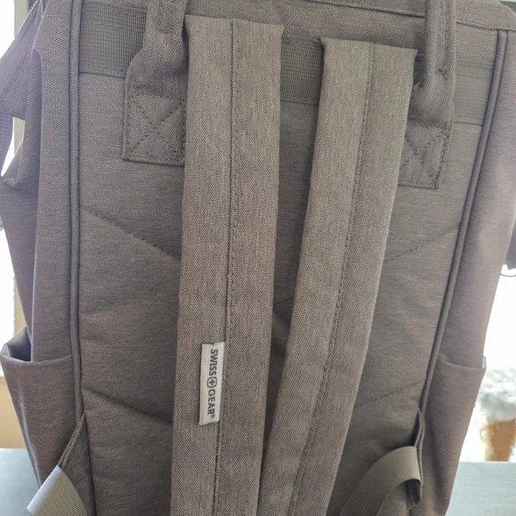 Swissgear Gray Laptop Backpack - Picture 5 of 9
